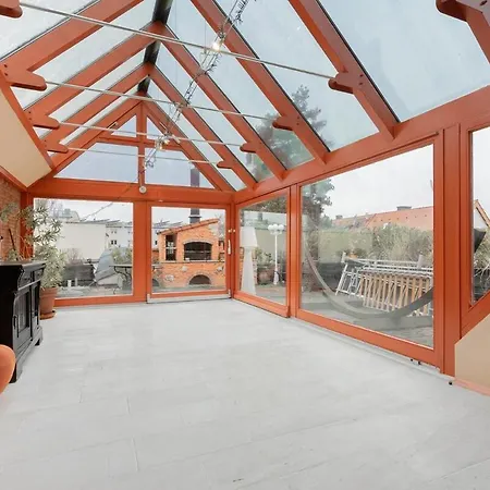 Apartmán Sonnendurchflutetes 215qm Loft Fuer 6 Personen *
